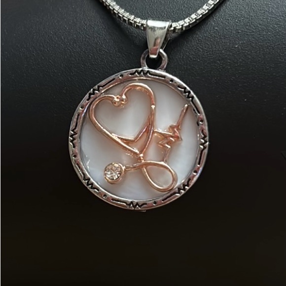 Jewelry - Heart stethoscope necklace